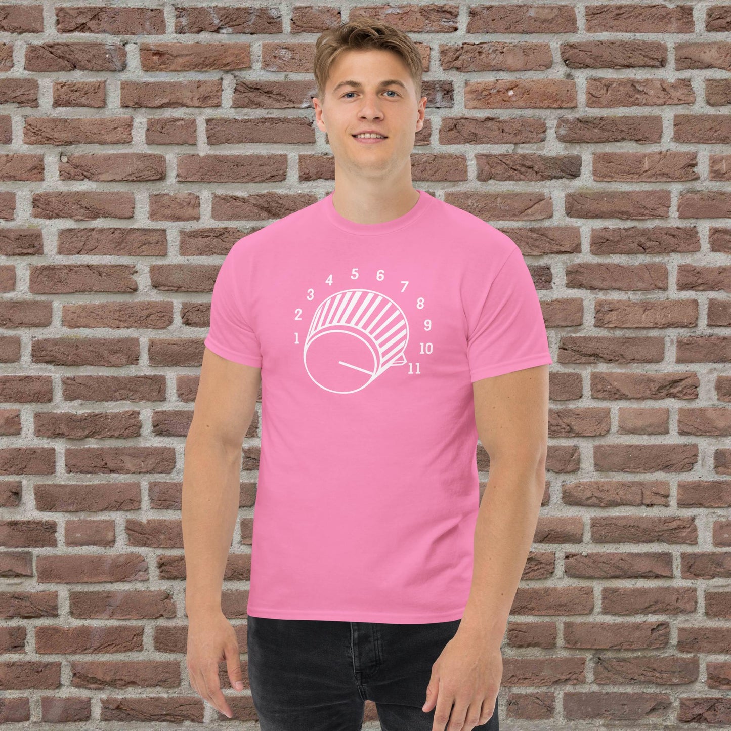 This Goes to 11 T-Shirt (White Knob)