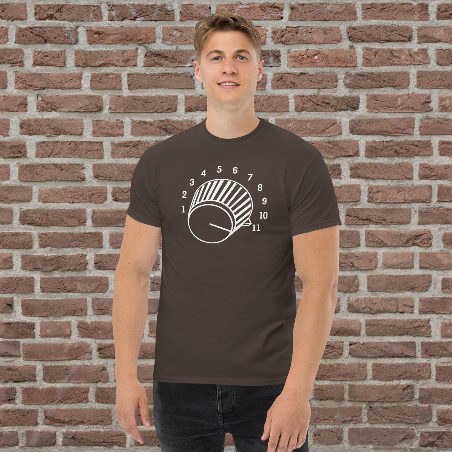 This Goes to 11 T-Shirt (White Knob)