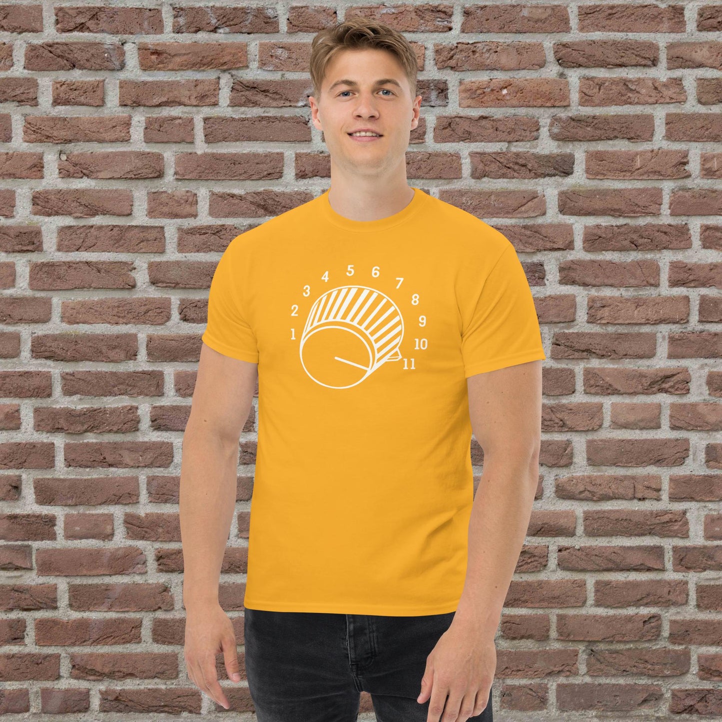 This Goes to 11 T-Shirt (White Knob)