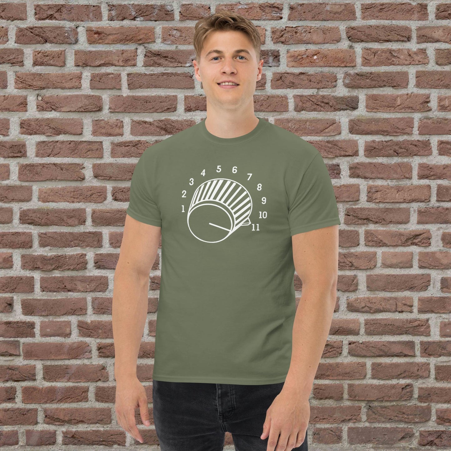 This Goes to 11 T-Shirt (White Knob)