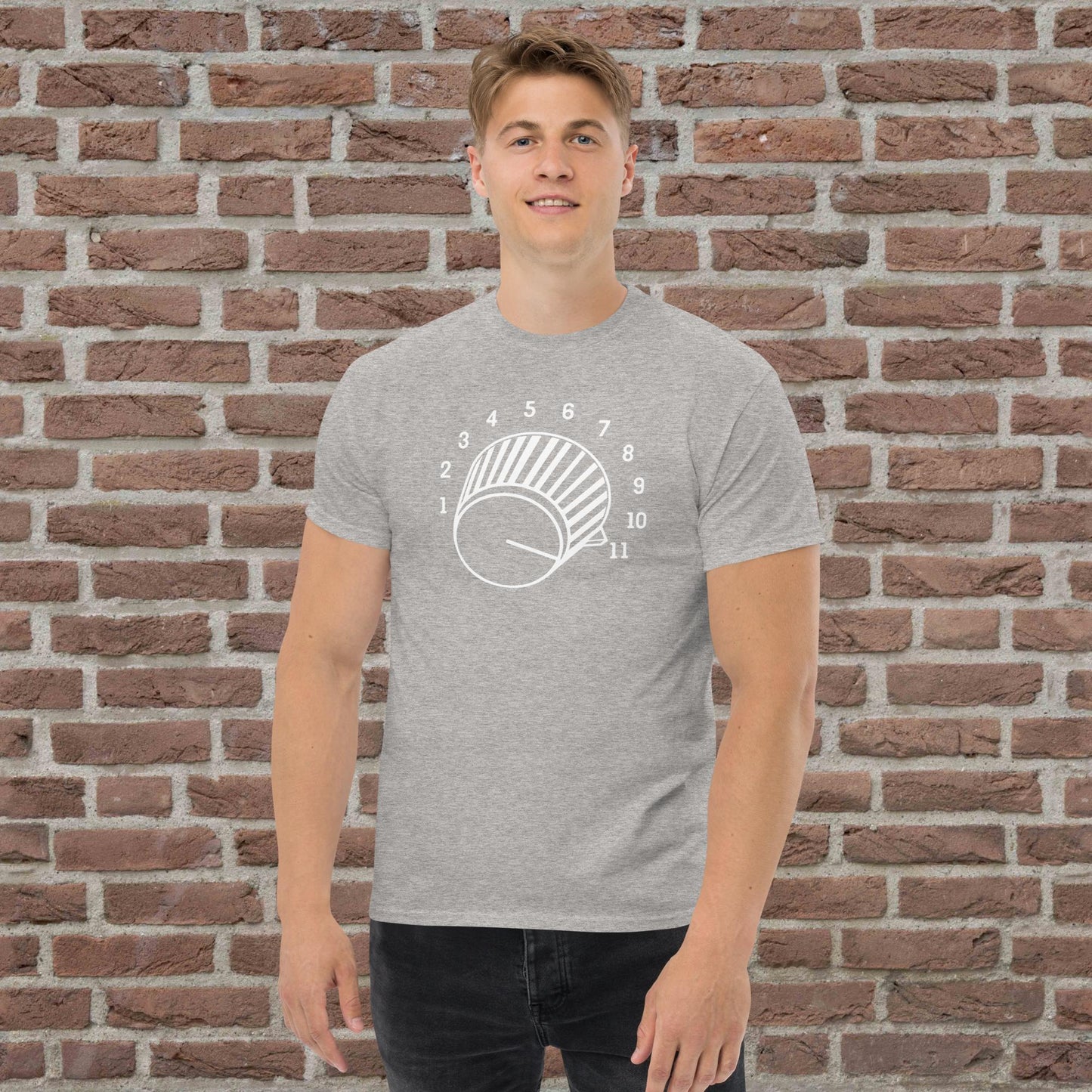 This Goes to 11 T-Shirt (White Knob)